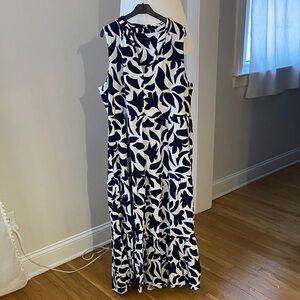Halogen Navy and White Patterned Maxi Dress